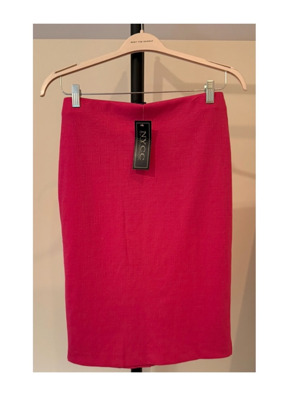 NYCC nwt size small Bright Hot Pink Classic Pencil Skirt